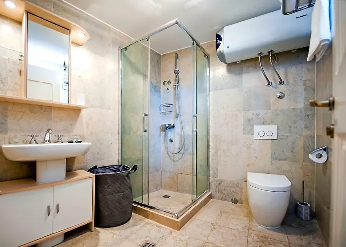 Oscar Iv With Terrace And Sea View Lejlighed