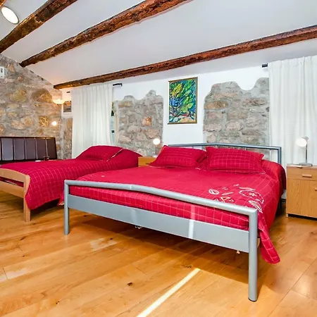 Oscar Iv With Terrace And Sea View * Rovinj