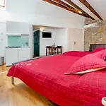 Oscar Iv With Terrace And Sea View *